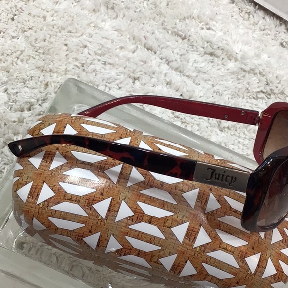 Stella & Dot case plus Juicy sunglasses - Picture 12 of 14